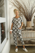 Load image into Gallery viewer, Luccia Charcoal Big Diamond Newi Pant