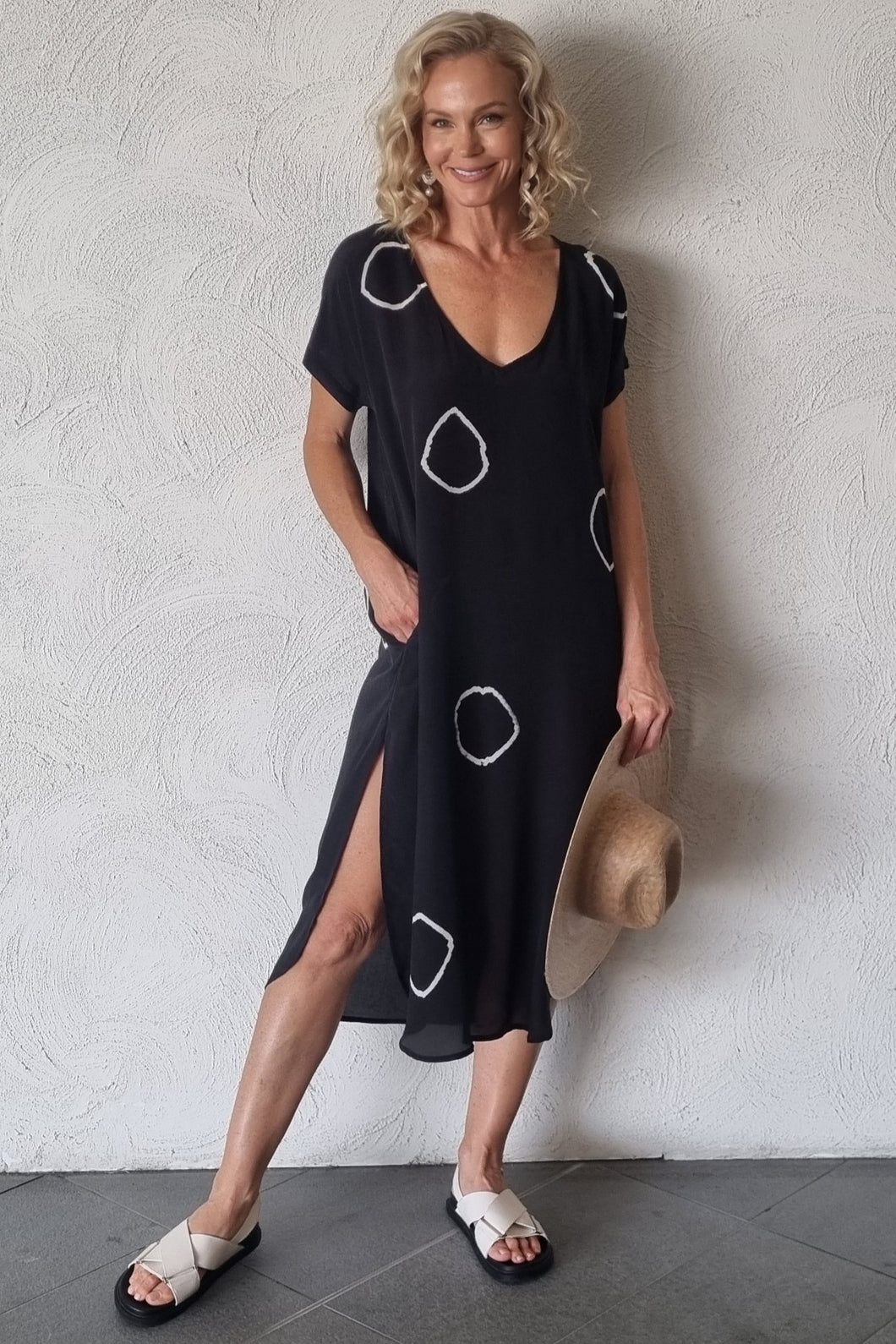 Luccia Black Circle Aggi Dress