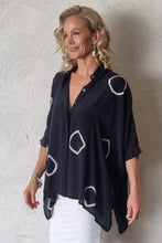 Load image into Gallery viewer, Luccia Black Circle Safi Shirt