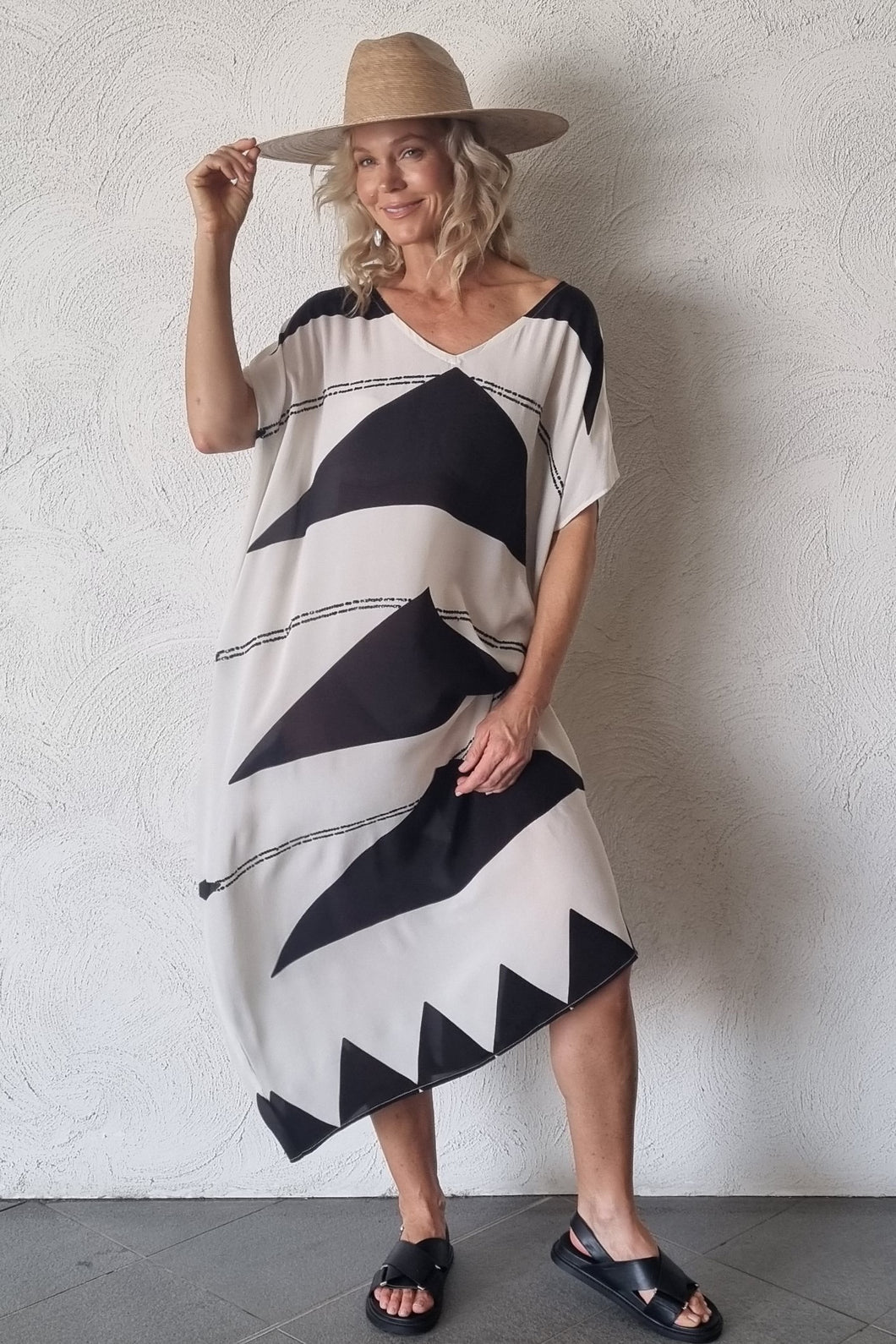 Luccia Black and White Geo Kacy Long Kaftan