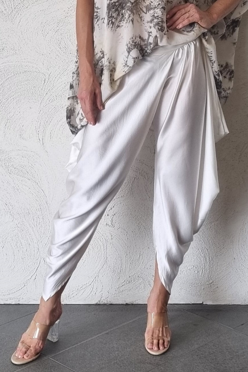 Lisa Brown Silk Ivory Etsu Pant