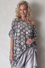 Load image into Gallery viewer, Luccia Charcoal Tiny Diamond Loren Top