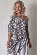 Load image into Gallery viewer, Luccia Charcoal Tiny Diamond Loren Top