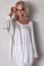 Load image into Gallery viewer, Luccia Plain White Aria Shirt