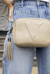 Vestirsi Leather Beige Vanessa Cross Body Bag